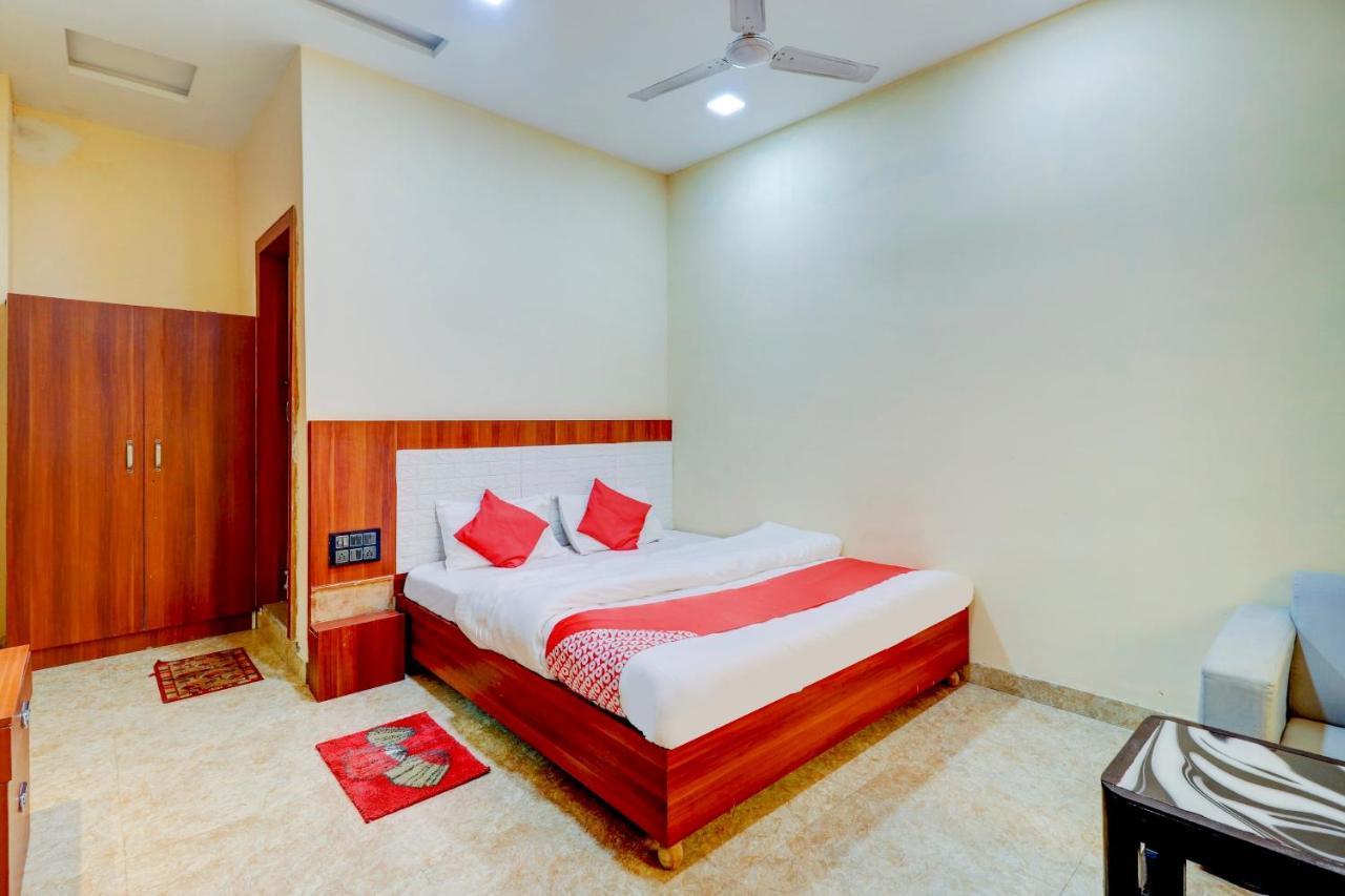Oyo Flagship 73009 Hotel City Inn Dayal Bagh ภายนอก รูปภาพ