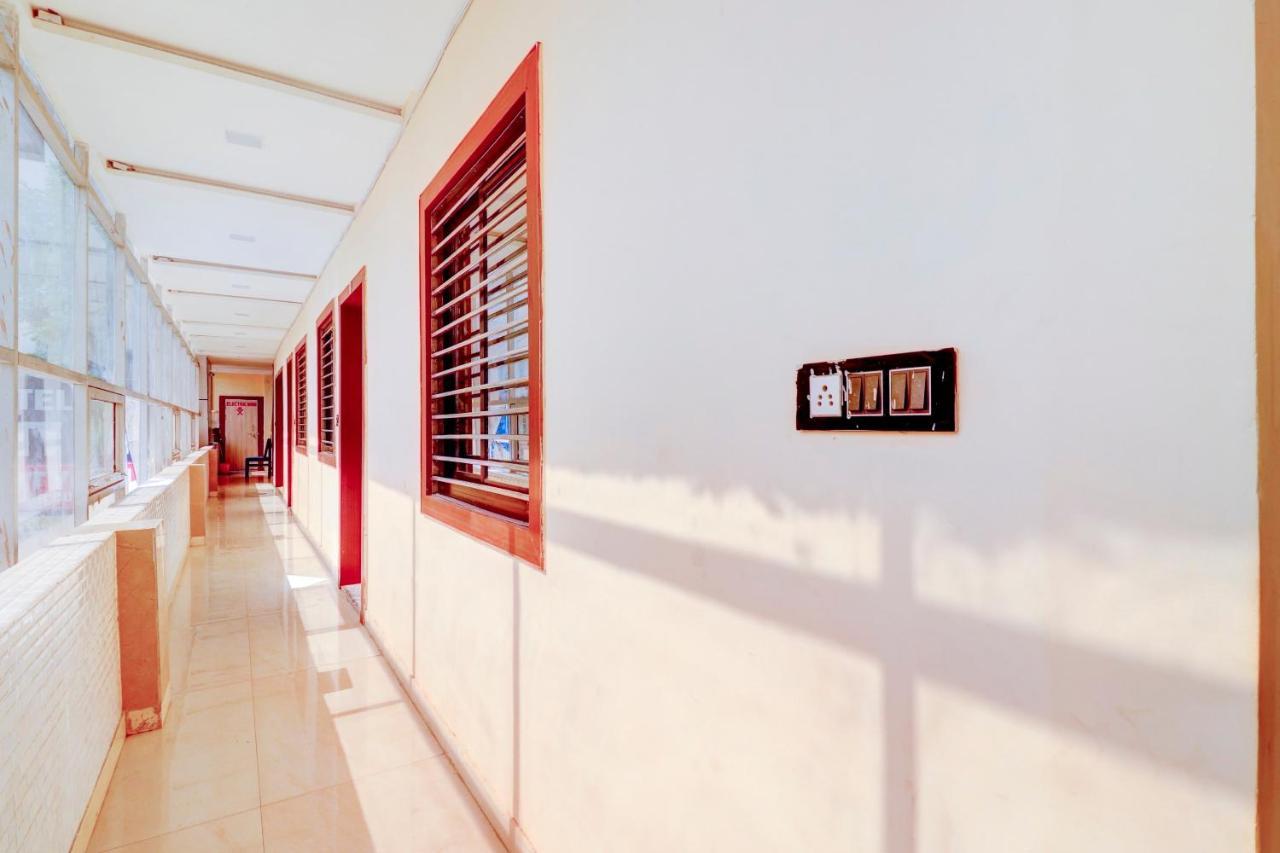 Oyo Flagship 73009 Hotel City Inn Dayal Bagh ภายนอก รูปภาพ